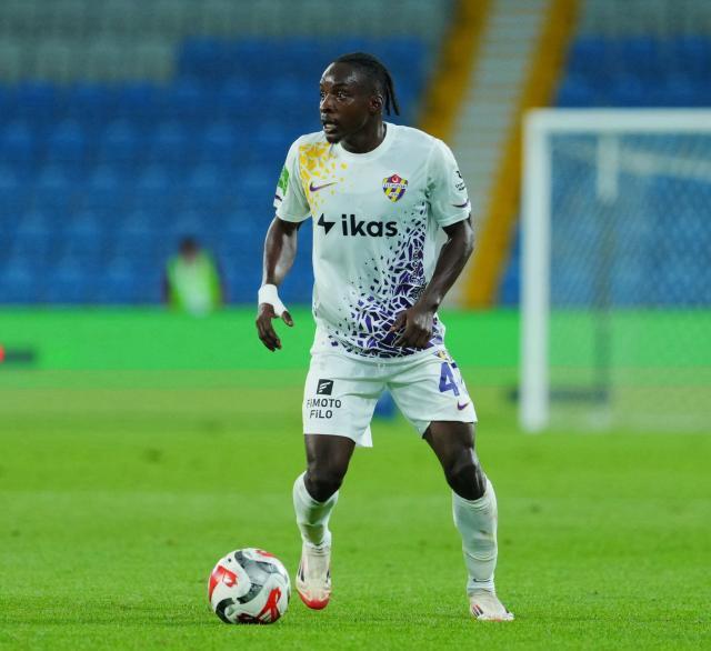 海港压哨补枪瞄准土超快马？ 或提前用满6外援名额